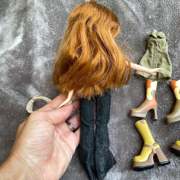 Bratz Xpress It Meygan Doll Vintage 2001 Shoes Clothes MGA Entertainment READ - Picture 5 of 13